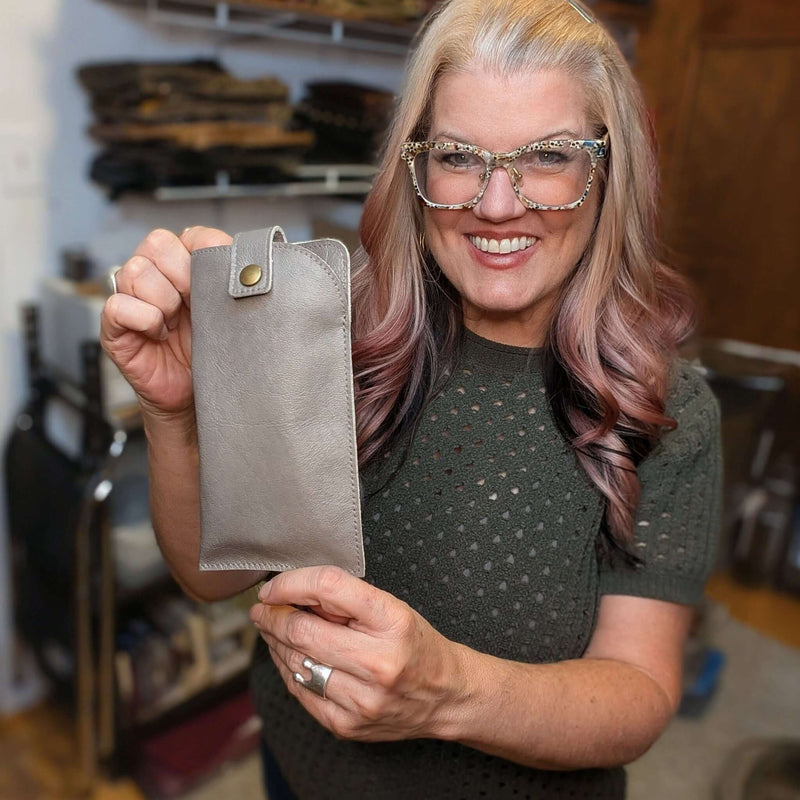 Allison Eyeglass Case